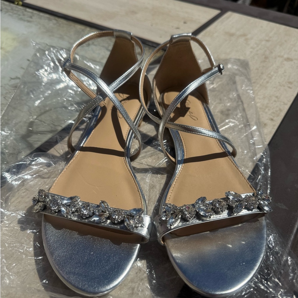 Jewel Badgley Mischka Silver Embellished Sandals